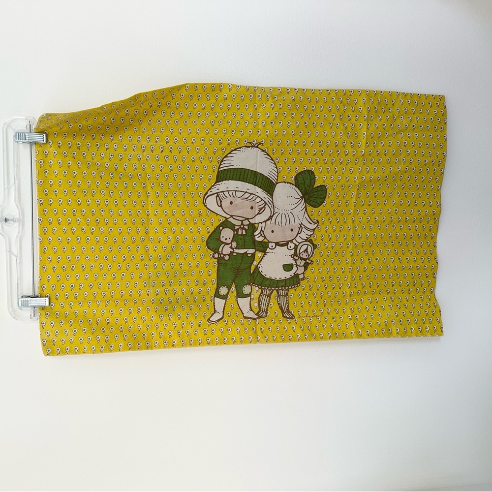 Vintage Joan Walsh Anglund Friends Yellow Green Doll 2 Pillowcase Utica 1973 USA
